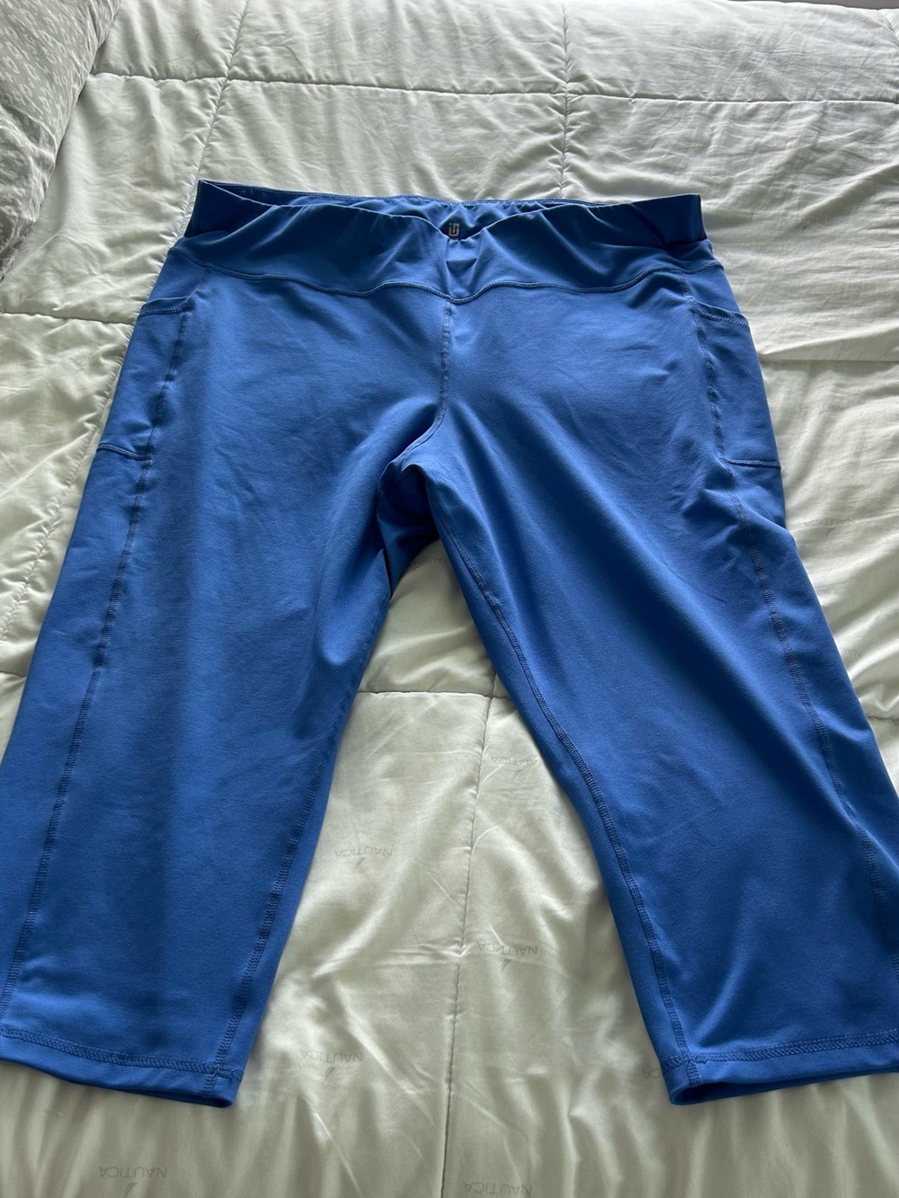 3X Ideology Blue womenswear Active Capri Leggings with pockets